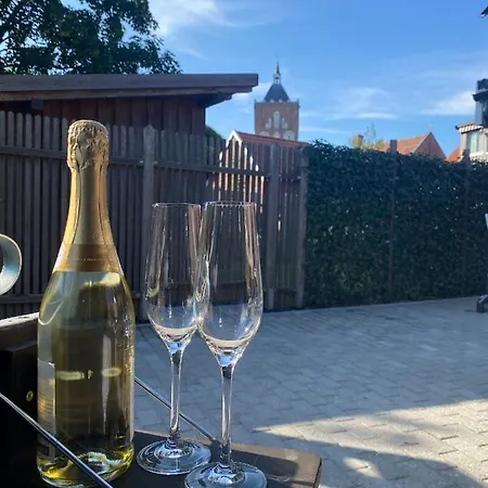 Pilsumer Lohne Huus Дом отдыха Крумхёрн